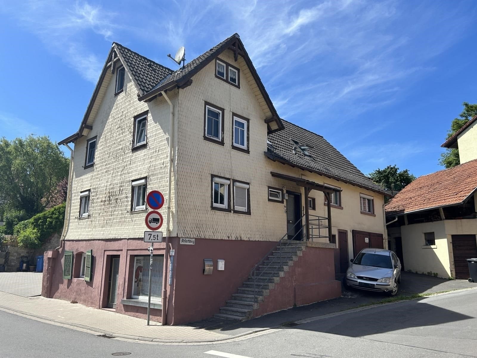 Immobilie in Brombachtal - Günstiges, kleines Mietshaus mit guter Rendite. - Bild 1