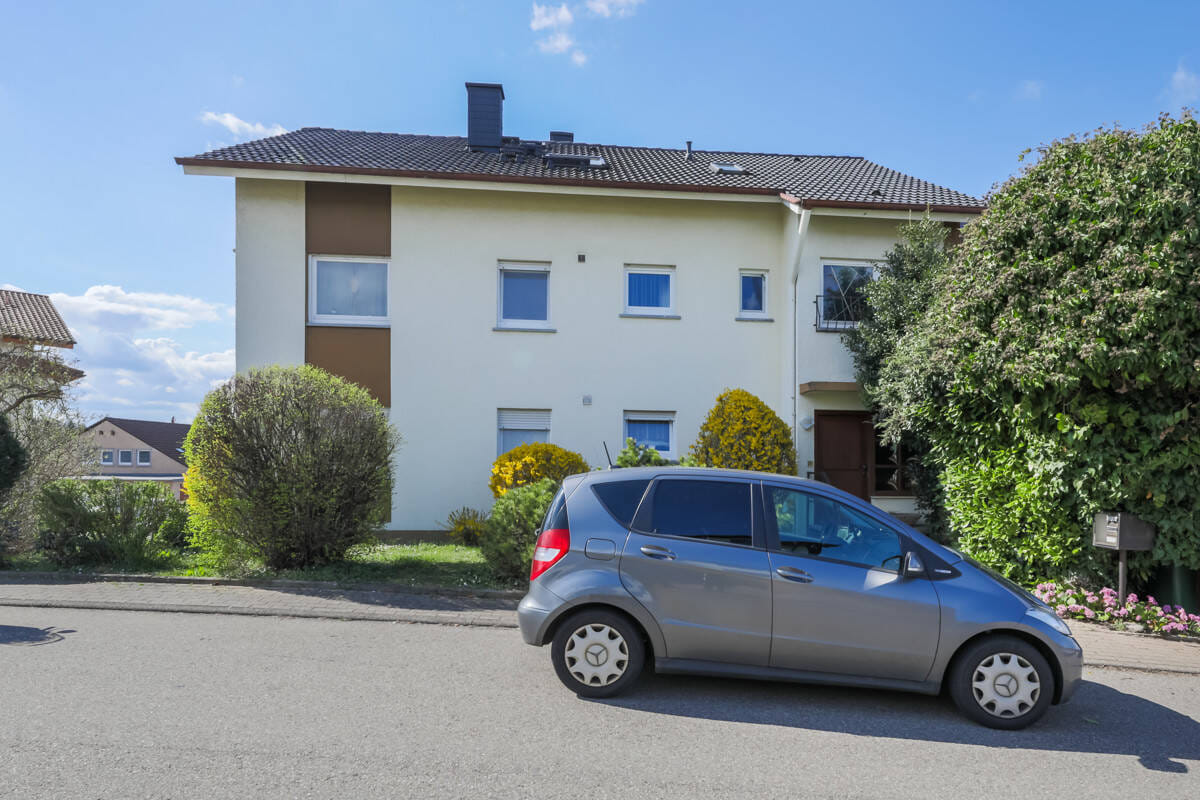 Immobilie in Eisingen - Solides und gut vermietetes 3-Fam.-Haus mit zusätzlichem EFH und Getränkelager in Halbhöhenlage! - Bild 2