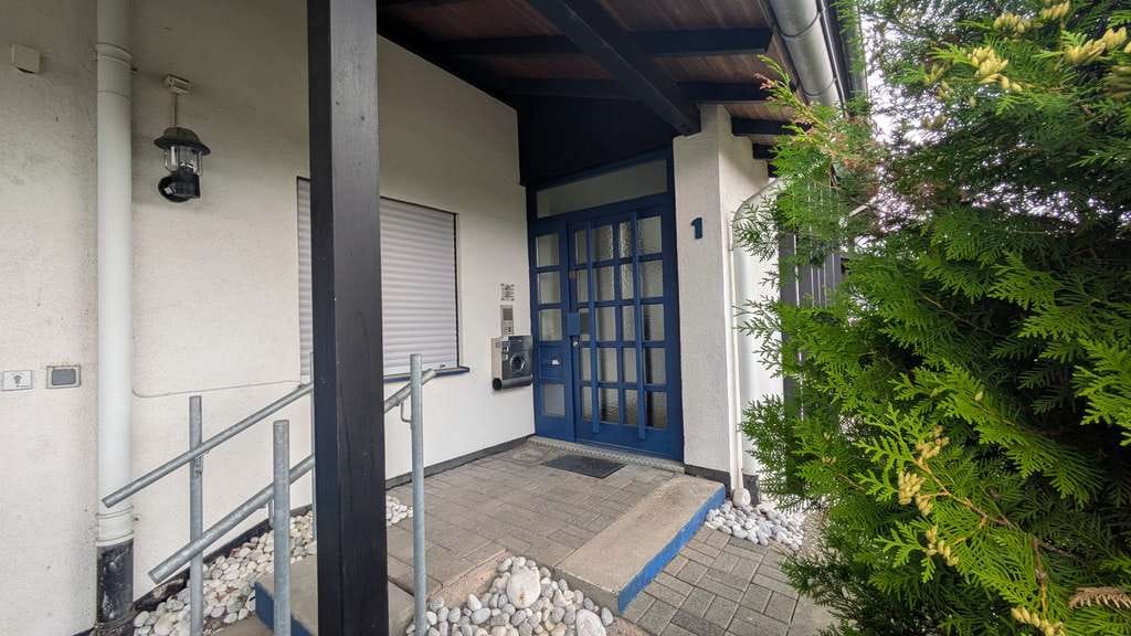 Immobilie in Marburg - Vielseitiges Einfamilienhaus mit zwei Einliegerwohnungen in Marburg-Wehrda - Bild 2