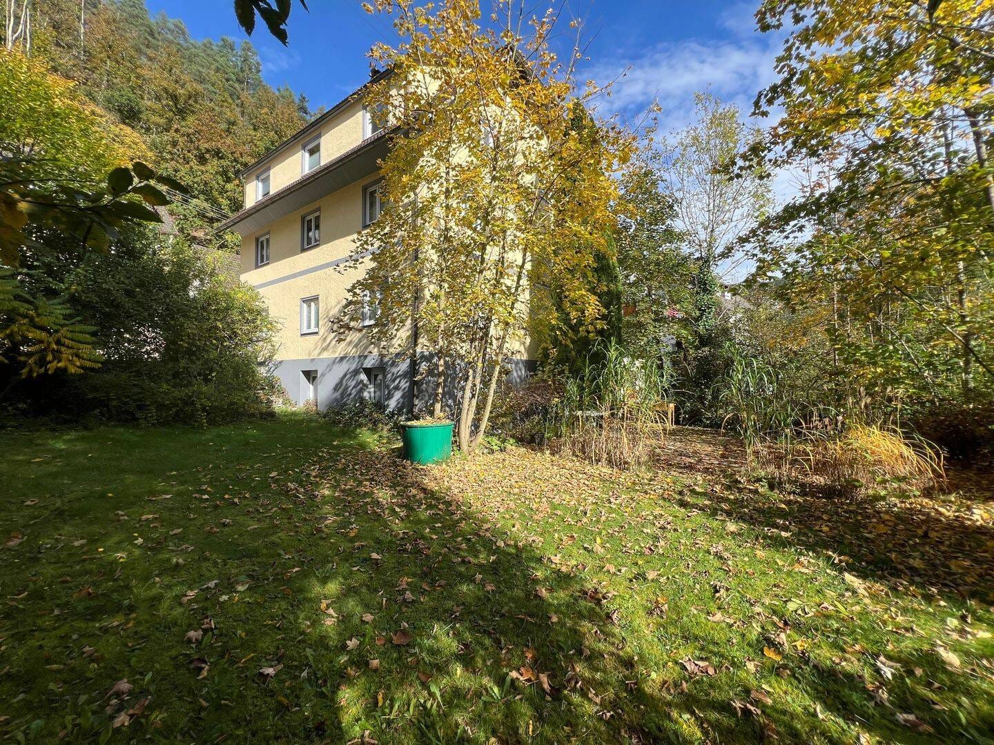 Immobilie in Lauterbach - Provisionsfrei: Mehrfamilienhaus mit vielseitigen Nutzungsmöglichkeiten! - Bild 2