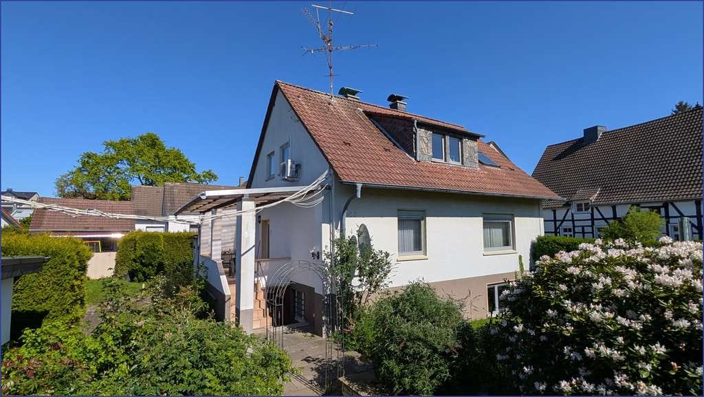 Immobilie in Hattingen - Zwei Häuser, viele Möglichkeiten: Außergewöhnliches Wohnensemble in Hattingen Winz-Baak! - Bild 0