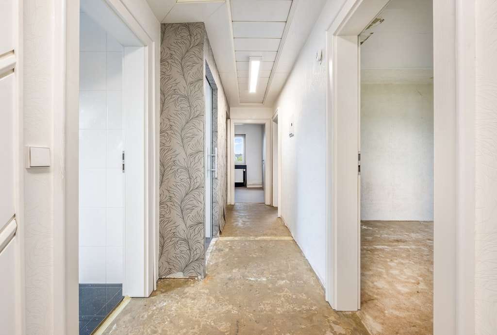 Immobilie in Wolfsburg - Moderne Dachgeschosswohnung + Ausbaureserve in beliebter Wolfsburger Lage - Bild 1