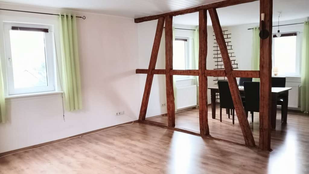 Immobilie in Jossgrund - AS-Immobilien.com+Gemütliches Einfamilienhaus mit Garten, Kaminofen & schöner Aussicht in Jossgrund - Bild 1