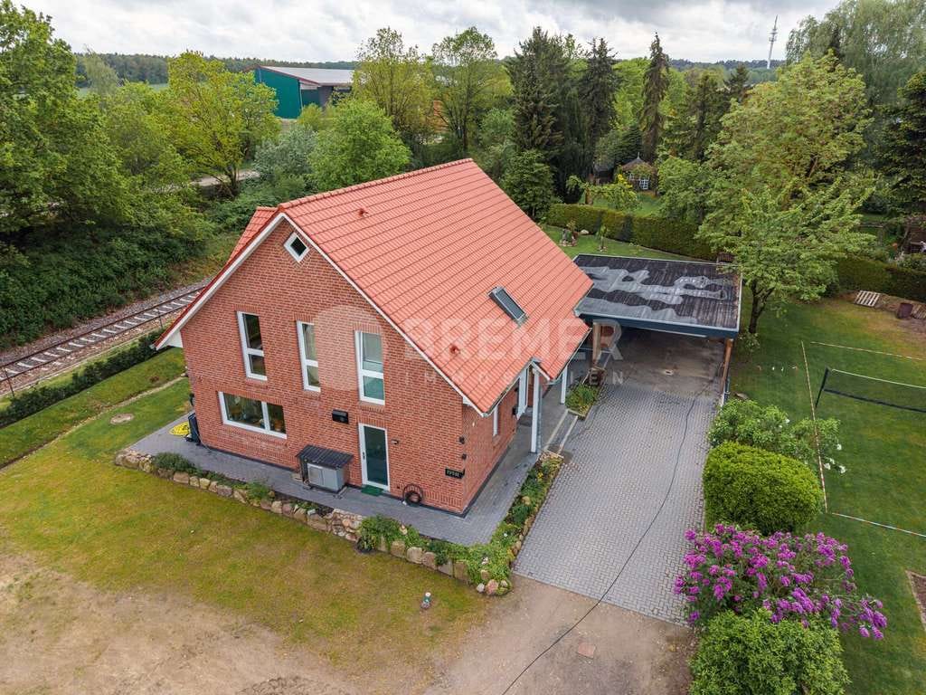 Immobilie in Betzendorf - Hochwertiges Viebrockhaus in Betzendorf – viel Ruhe, Natur und zusätzliche Grundstücke möglich - Bild 1