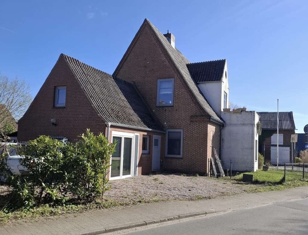 Immobilie in Buchholz - Freistehendes Einfamilienhaus mit Balkon und Terrasse - Bild 0