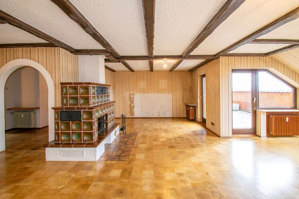Immobilie in Ditzingen - Ruhige Lage und tolle Fernsicht: 3,5-Zimmer-Wohnung mit Dachterrasse und TG-Platz zu verkaufen - Bild 1