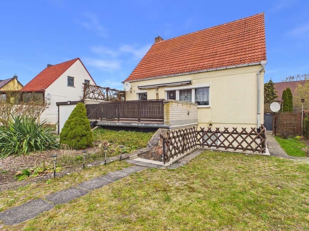 Immobilie in Bollewick - Einfamilienhaus mit Ferienwohnung & Bootsschuppen nahe der Müritz - Bild 1