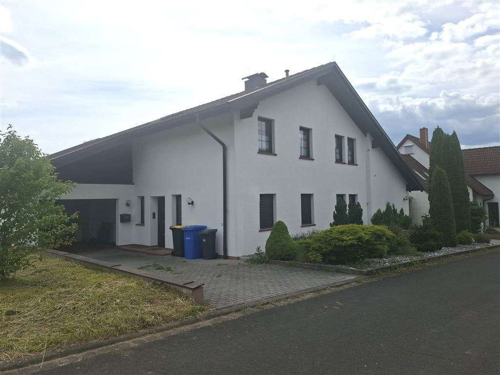 Immobilie in Leinach - Familienparadies im Landhausstil – großzügiges Zuhause in ruhiger Ortsrandlage - Bild 3
