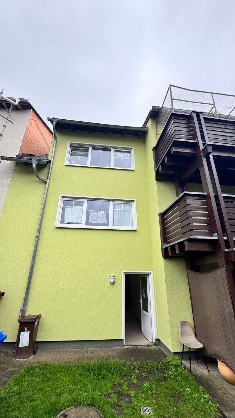 Immobilie in Hohenstein-Ernstthal - Neuwertiges Mehrfamilienhaus mit Balkonen und Terrasse  - Bild 3
