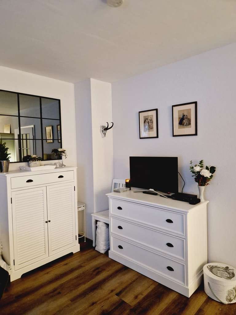 Immobilie in Bad Berneck im Fichtelgebirge - Wunderschönes Apartment mit Stil und vielen Extras sowie Aufzug und Garage - Bild 4