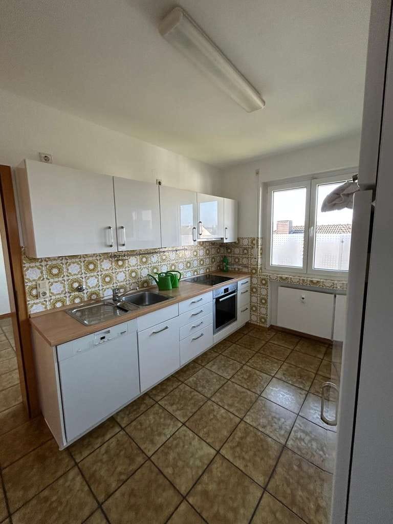 Immobilie in Melsungen - *Wohnen in bester Lage in Melsungen* Einfamilienhaus mit Einliegerwohnung, Doppelgarage & Carport  - Bild 1