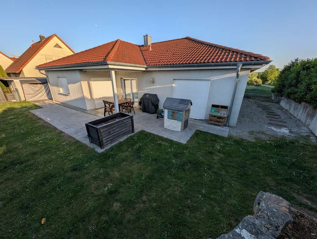 Immobilie in Hettstadt - Bungalow in ruhiger Lage am Ortsrand von Hettstadt - Bild 1