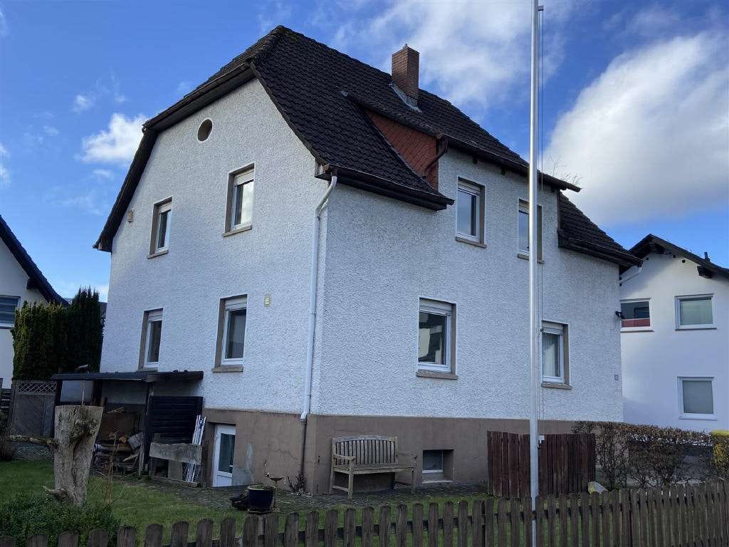 Immobilie in Finnentrop - / Schönes Frettertal! Zweifamilienhaus wartet auch neue Eigentümer!  - Bild 0