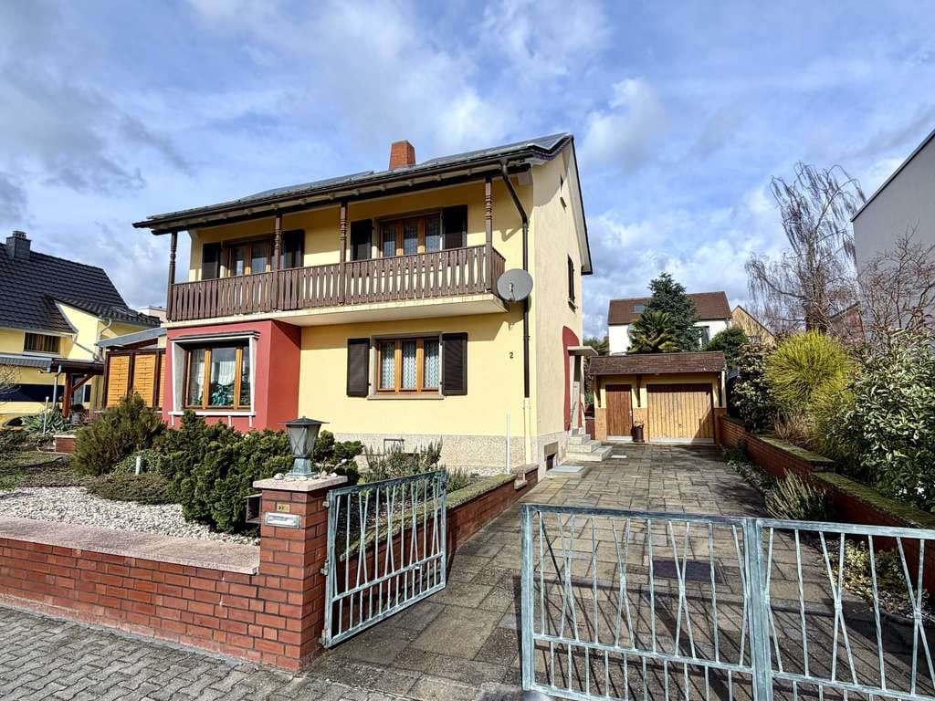 Immobilie in Weisenheim am Sand - Viel Platz zum Wohnen und Arbeiten... großzügiges Einfamilienhaus mit Anbau und Nebengebäude - Bild 2