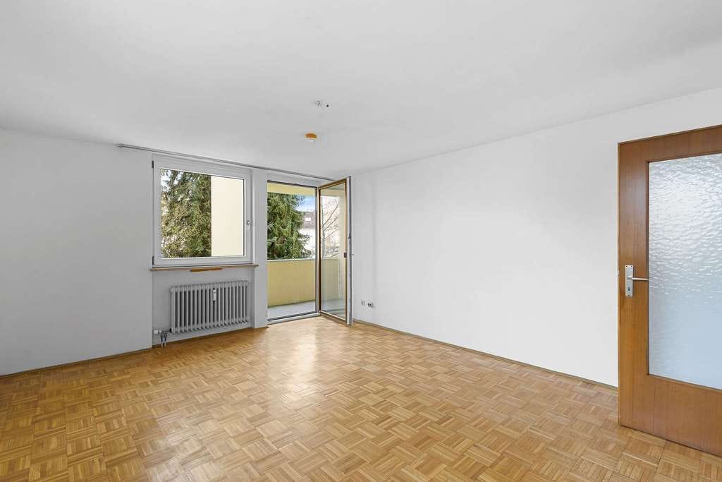 Immobilie in Neuburg an der Donau - Charmante 1 Zimmer Wohnung mit Potenzial, Aufzug und Stellplatz in Neuburg an der Donau - Bild 1