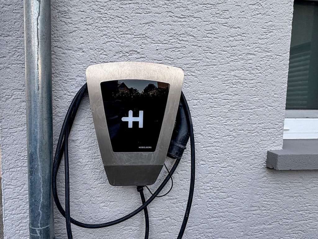 Immobilie in Wirges - Attraktives Zweifamilienhaus - Kapitalanlage mit Zukunft oder flexibles Mehrgenerationenhaus - Bild 3