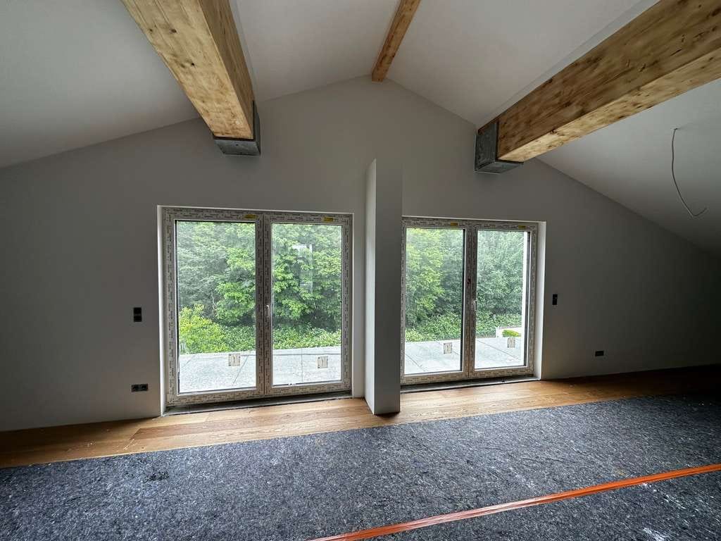 Immobilie in Eppertshausen - Riesige Neubau-Dachgeschosswohnung mit Masterbereich, Ankleidezimmer und Blick ins Grüne! - Bild 4