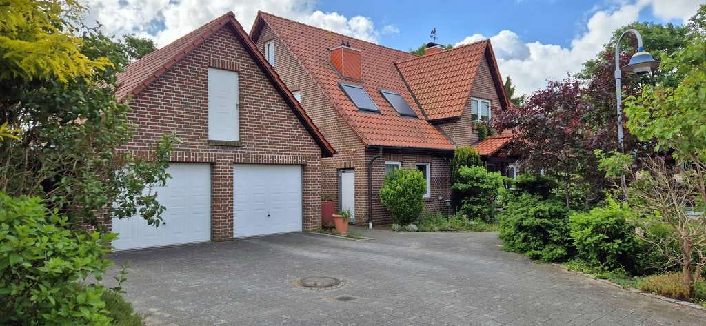 Immobilie in Ottersberg - Großzügiges Zweifamilienhaus in ruhiger Lage in Ottersberg zu verkaufen - Bild 2