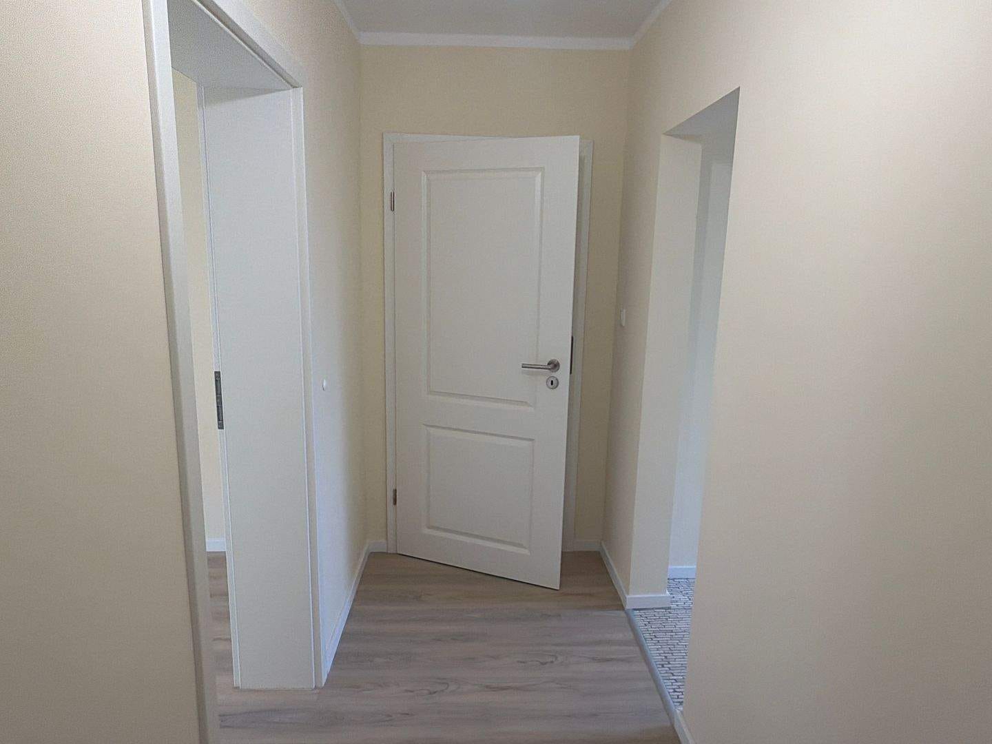 Immobilie in Ennigerloh - Erdgeschosswohnung mit Terrasse | Erstbezug nach Sanierung | Ruhige Lage Ennigerloh - Bild 2