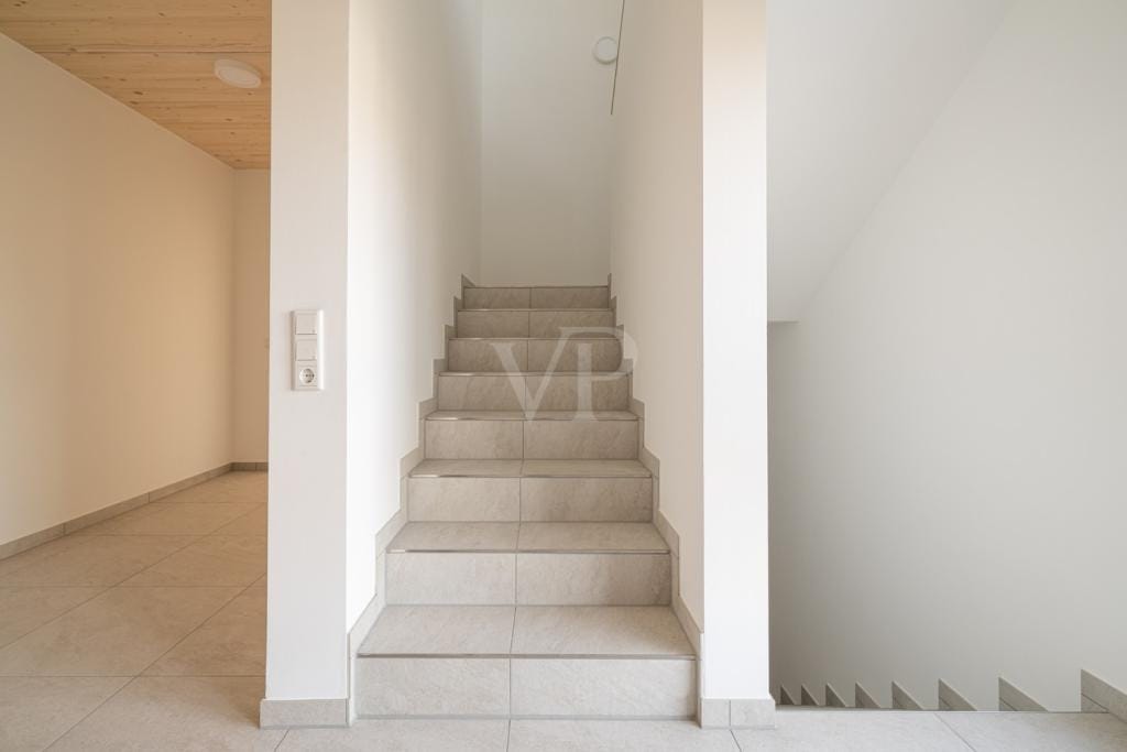 Immobilie in Flachslanden - Zukunftsweisend und komfortabel: Wohnen im energieeffizienten Neubau - Bild 3