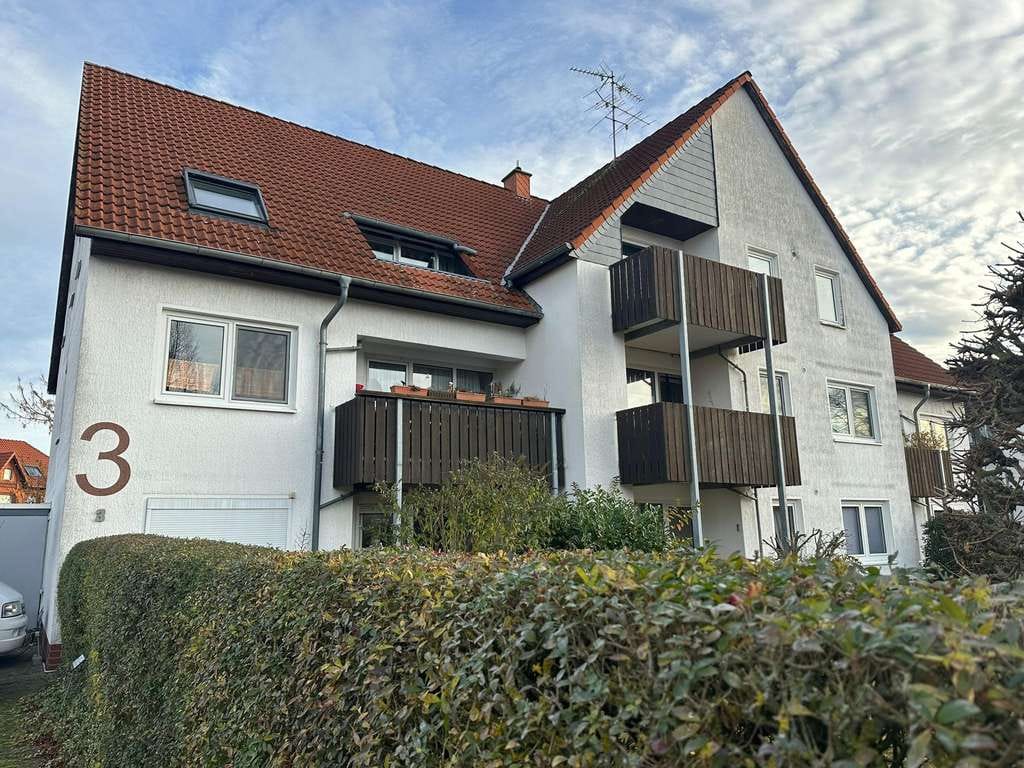 Immobilie in Algermissen - BENIT|🏡 ALGERMISSEN, Sanierungsbedürftige - 4-Zimmer, 93 qm, Balkon - Bild 1