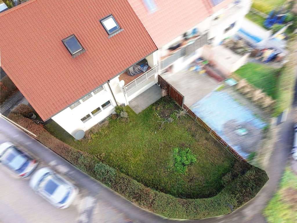 Immobilie in Schwaikheim - 1-3-Fam.-Haus mit mehreren Optionen - 2 Wohnungen bereits frei! - Bild 0