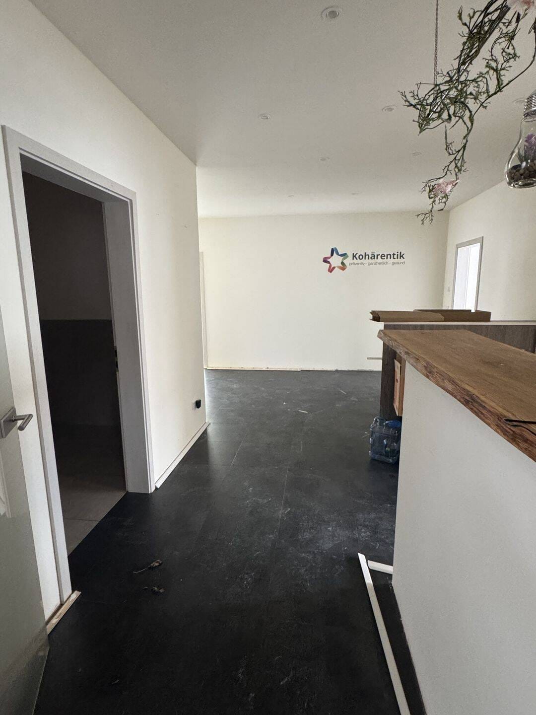 Immobilie in Burglauer - Tolles Wohn- und Geschäftshaus in Burglauer mit Reparaturbedarf - Bild 3