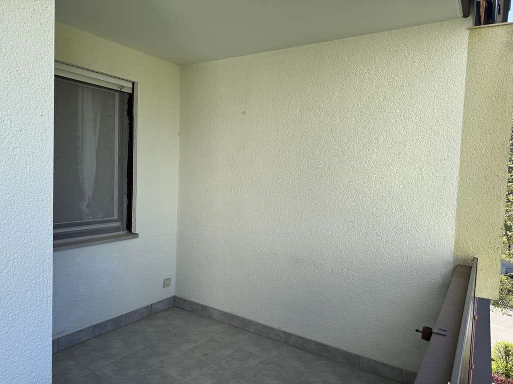 Immobilie in Enzklösterle - Helle 2-Zimmer-Wohnung mit sonnigem Südbalkon, traumhaftem Ausblick und Tiefgaragenstellplatz! - Bild 2
