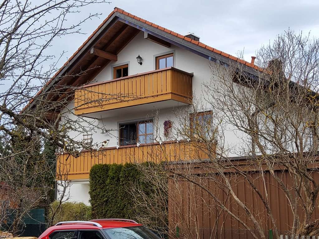 Immobilie in Wolfratshausen - Wohnung  im 1. Obergeschoss in Wolfratshausen-Farchet - Bild 0