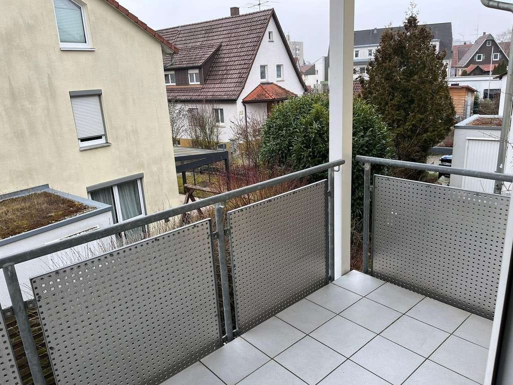 Immobilie in Gärtringen - Attraktive Doppelhaushälfte mit Einliegerwohnung, Kamin und viel Platz für die ganze Familie - Bild 4