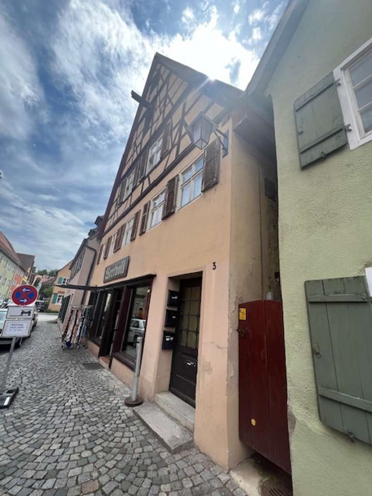 Immobilie in Dinkelsbühl - Für Kapitalanleger lukratives  Mehrfamilienhaus zu verkaufen - Bild 3
