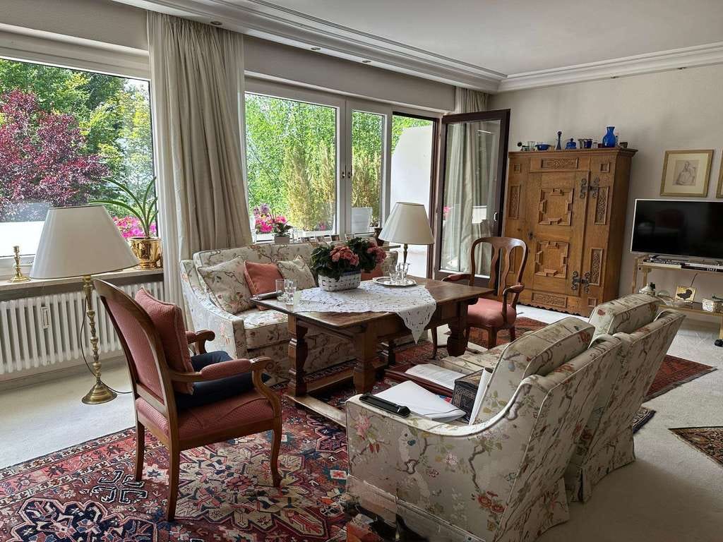 Immobilie in Grünwald - Hochwertige 2-Zimmer-Wohnung mit Pool – Attraktive Kapitalanlage in begehrter Grünwalder Lage - Bild 4
