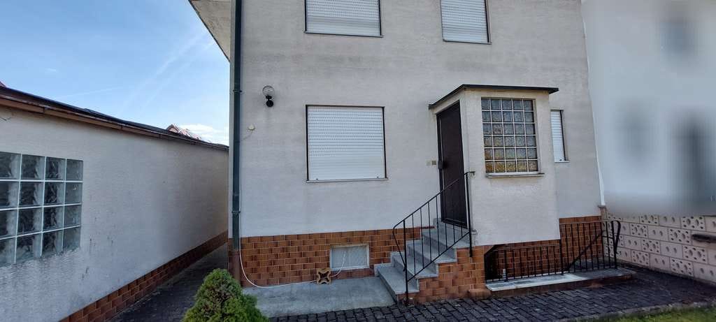 Immobilie in Memmelsdorf - Einfamilienhaus (Doppelhaushälfte) mit Garage in Memmelsdorf - Bild 0
