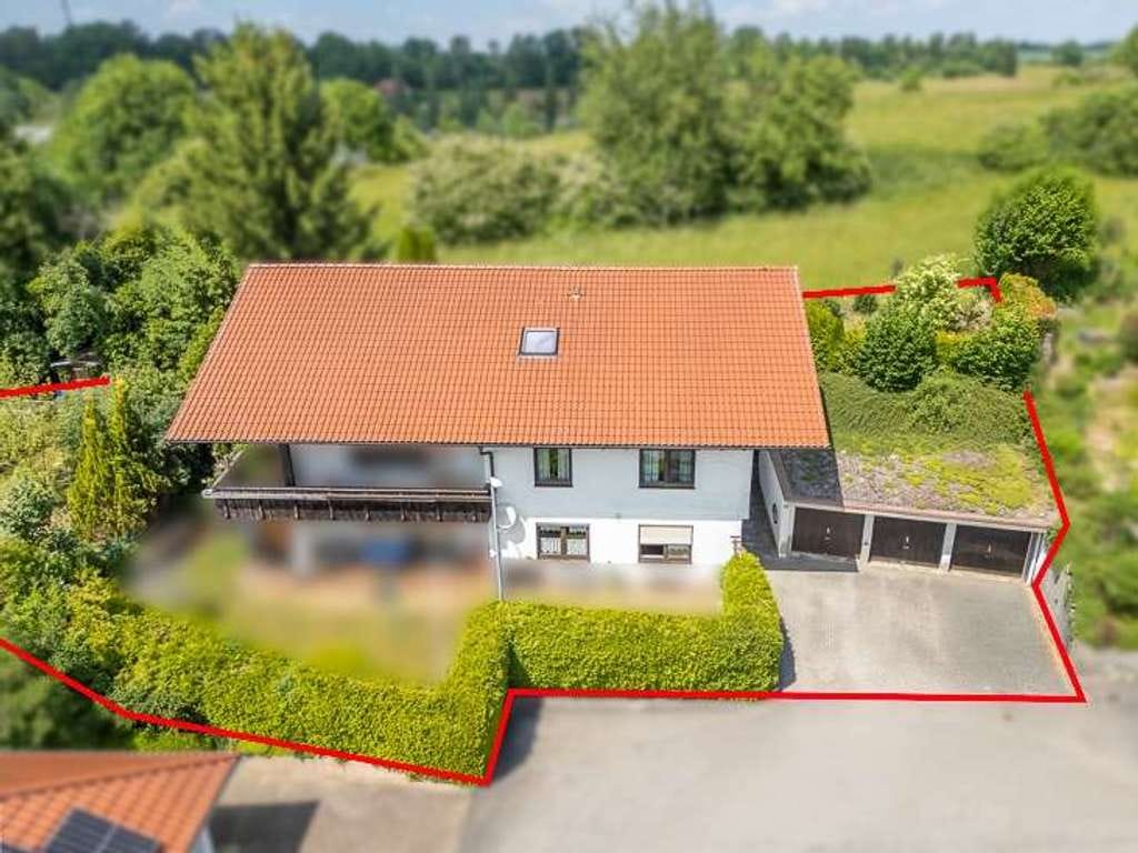 Immobilie in Ochsenhausen - Ein Anwesen voller Möglichkeiten – Wohnen, Vermieten und Zukunft gestalten - Bild 2