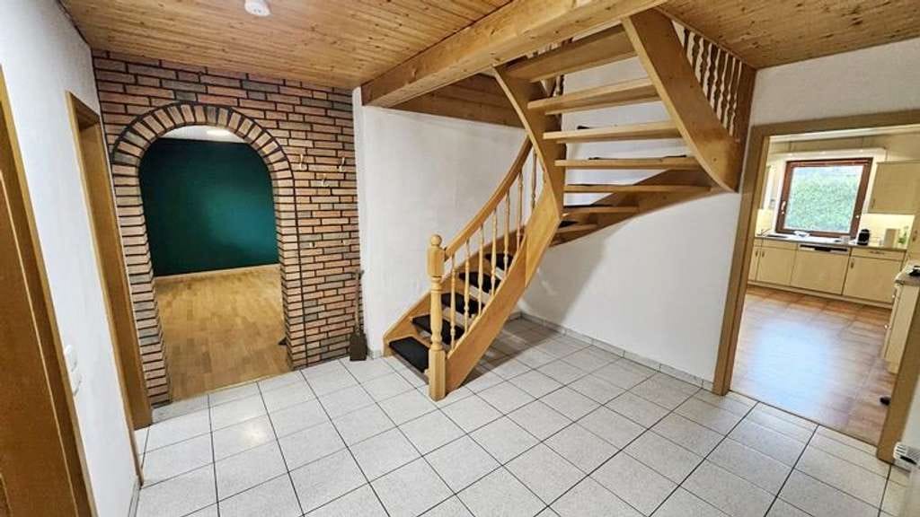 Immobilie in Gnarrenburg - immo-schramm: Sehr gepflegtes großzügiges Wohnhaus - Bild 4