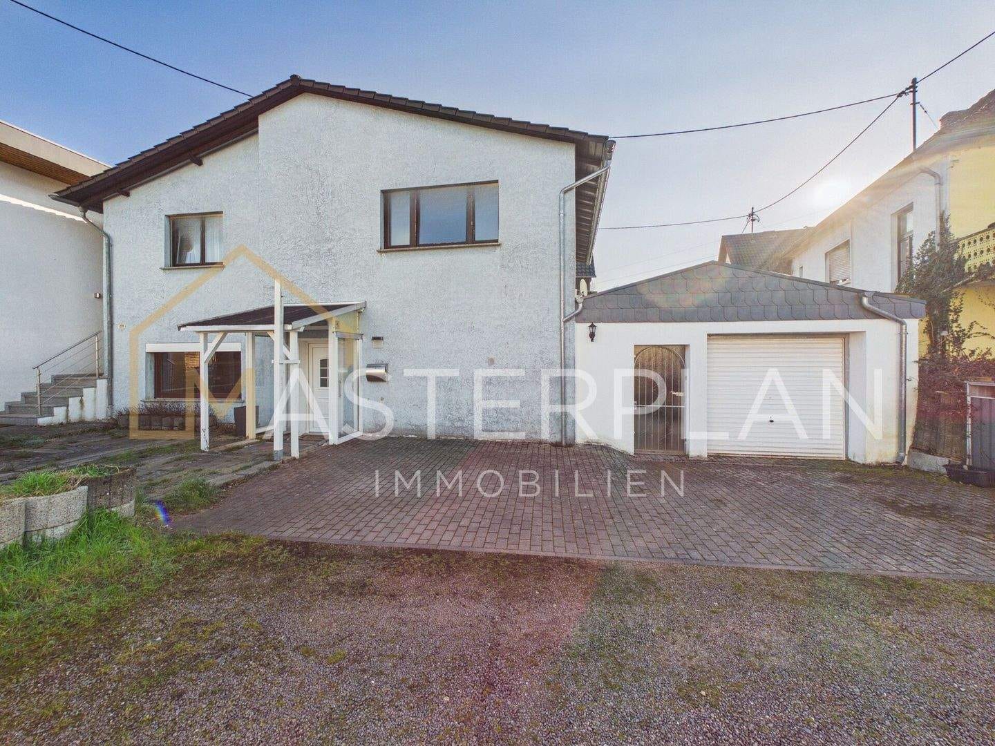Immobilie in Nalbach - Einzugsbereites EFH mit Garage - Bild 0