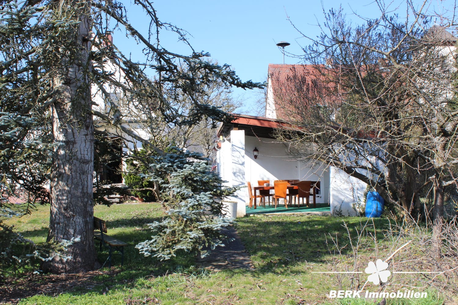 Immobilie in Erlenbach am Main - BERK Immobilien – Großzügiges Siedlungshaus mit Anbau & viel Potenzial in ruhiger Lage - Bild 2