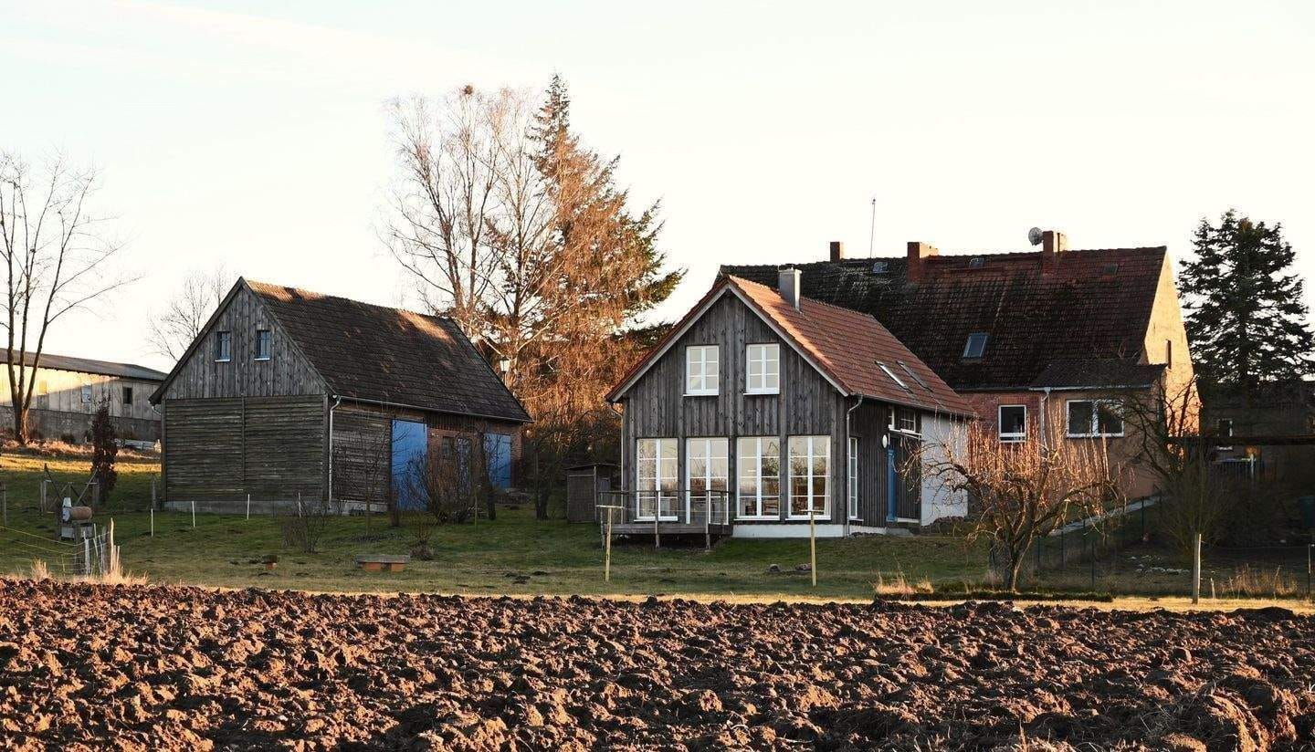 Immobilie in Boitzenburger Land - Uckermark - Idyllisches Immobilienensemble mit Seezugang  - Bild 2