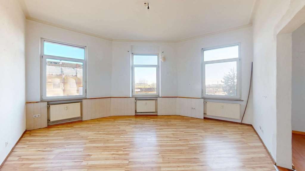 Immobilie in Aulendorf - Großzügige 4-Zimmer-Wohnung im Zentrum von Aulendorf - sofort bezugsfrei - Bild 3