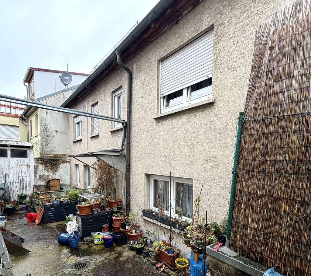Immobilie in Bruchsal - Kapitalanlage in zentraler Lage – MFH mit leerer Einheit & zusätzlichem Entwicklungspotenzial - Bild 1