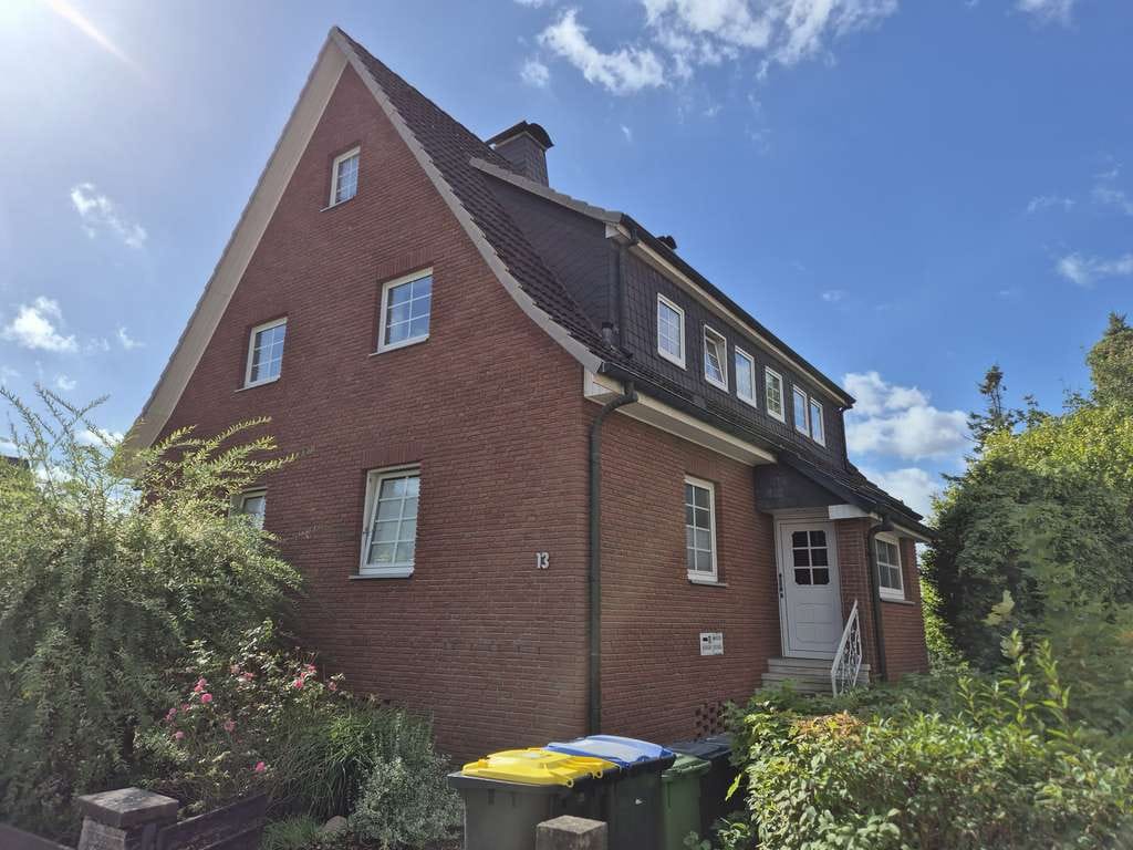 Immobilie in Rinteln - Ansprechendes Dreifamilienhaus mit acht Zimmern in 31737, Rinteln - Bild 0