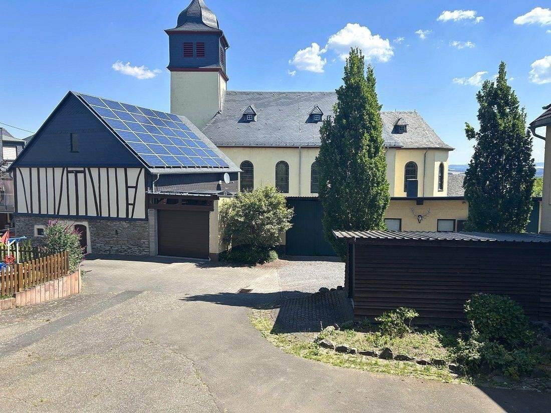 Immobilie in Macken - Wohnhaus / ehem. Bauernhaus mit großen Lagerräumen (für Handwerksbetrieb geeignet) mit Photovoltaik 9 kWp - Bild 2