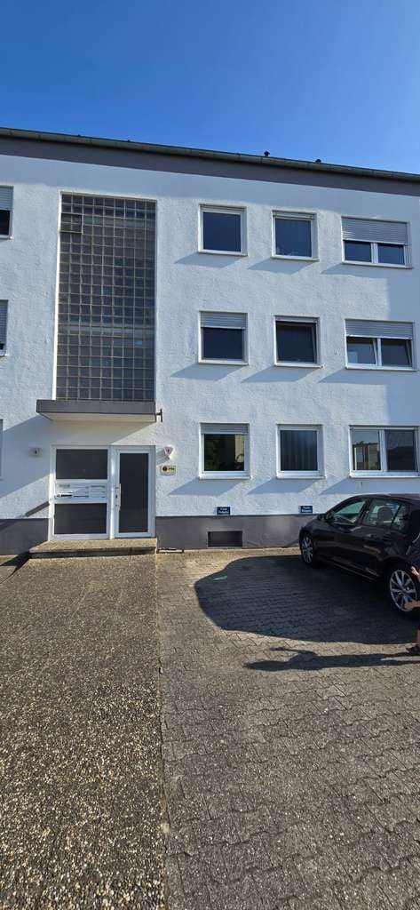 Immobilie in Lambsheim - Frisch renovierte Eigentumswohnung – ideal als Kapitalanlage oder zur Eigennutzung - Bild 0