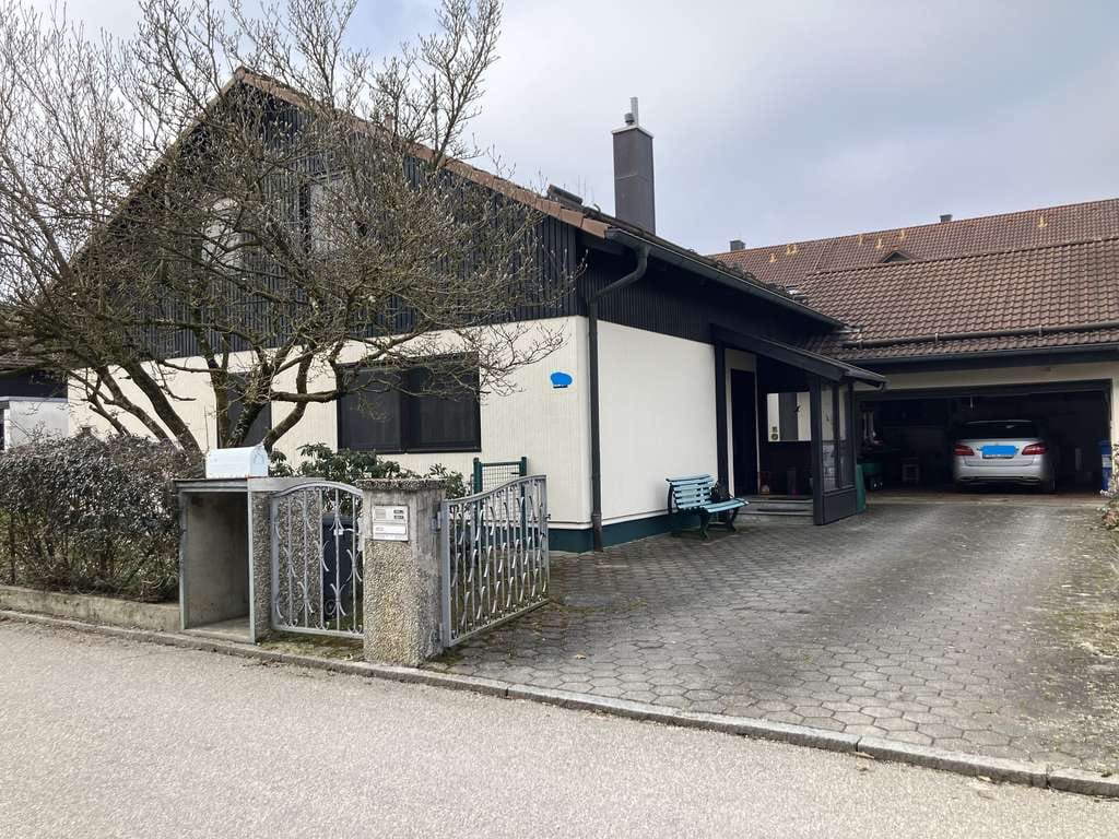 Immobilie in Haag in Oberbayern - Schönes großes Grundstück mit Altbestand - Bild 0