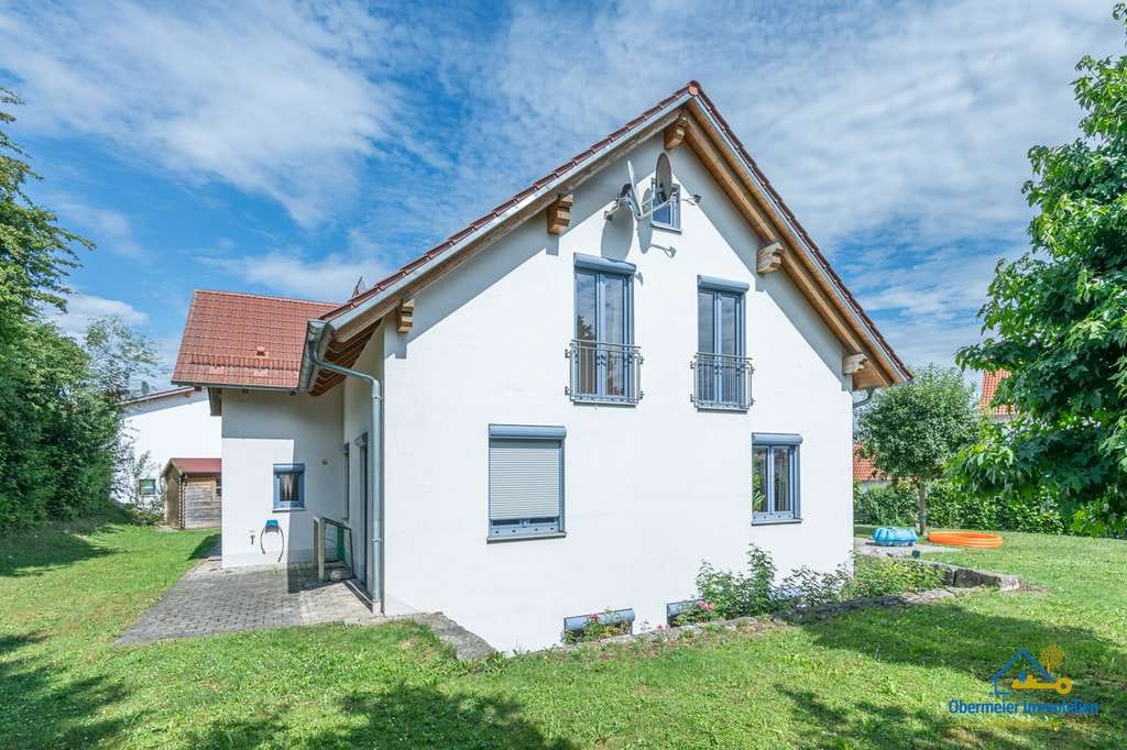 Immobilie in Schierling - Gehobenes Einfamilienhaus mit Doppelgarage: Vielseitige Nutzung in ruhiger Lage VB! - Bild 2