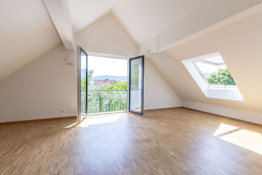 Immobilie in Owen - Direkt einziehen ! Alles inklusive ! Mittelhaus Neubau Reihenhaus mit Blick auf die Burg Teck - Bild 3