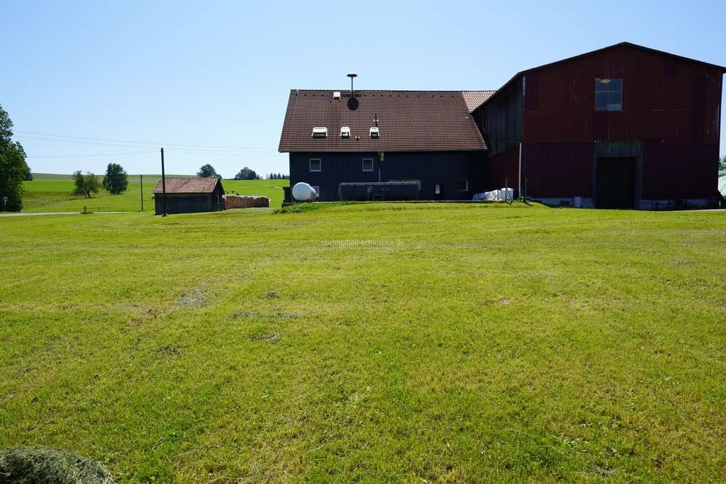Immobilie in Altusried - Wohnen in einem Bauernhaus ist der Traum von Vielen zur vielseitigen Nutzung - Bild 0
