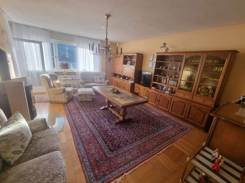 Immobilie in Oberaurach - Großes Anwesen mit Einfamilienhaus, Scheune, Werkstätten und Garten - Bild 4