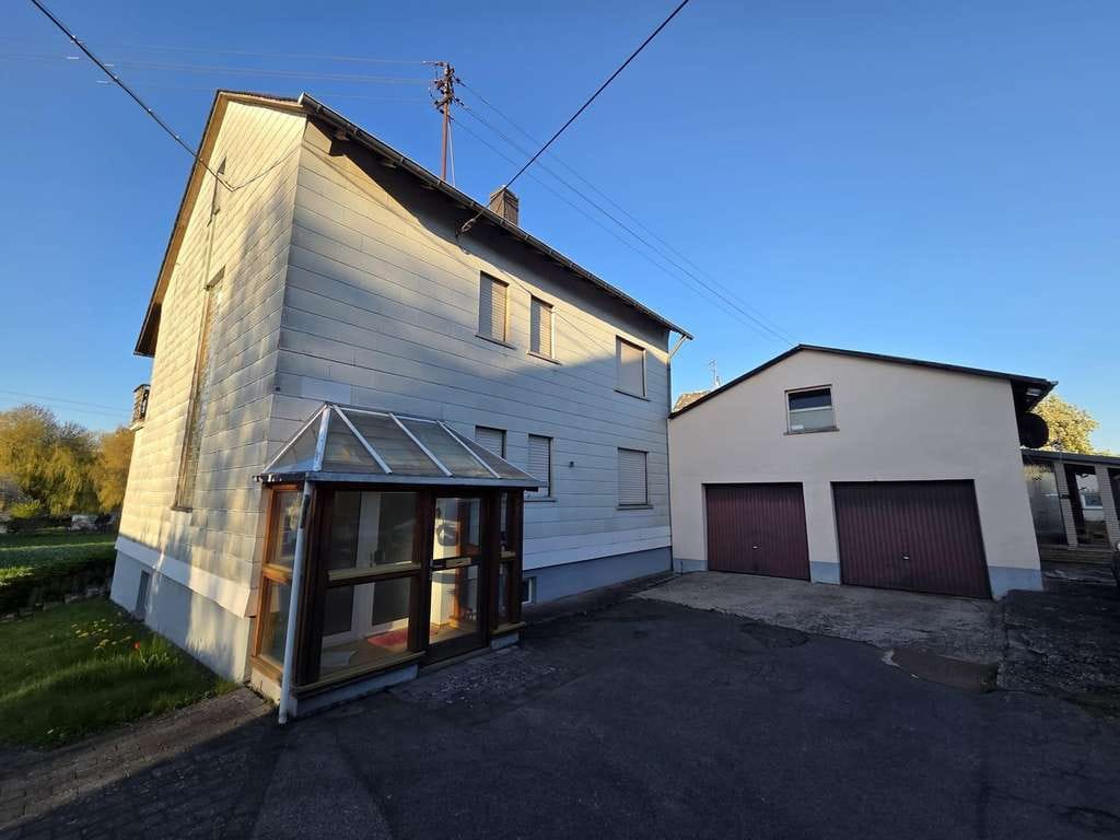 Immobilie in Heinzenbach - 🏡 Freistehendes Einfamilienhaus mit großer Scheune auf 1.674 m² Grundstück - Bild 3