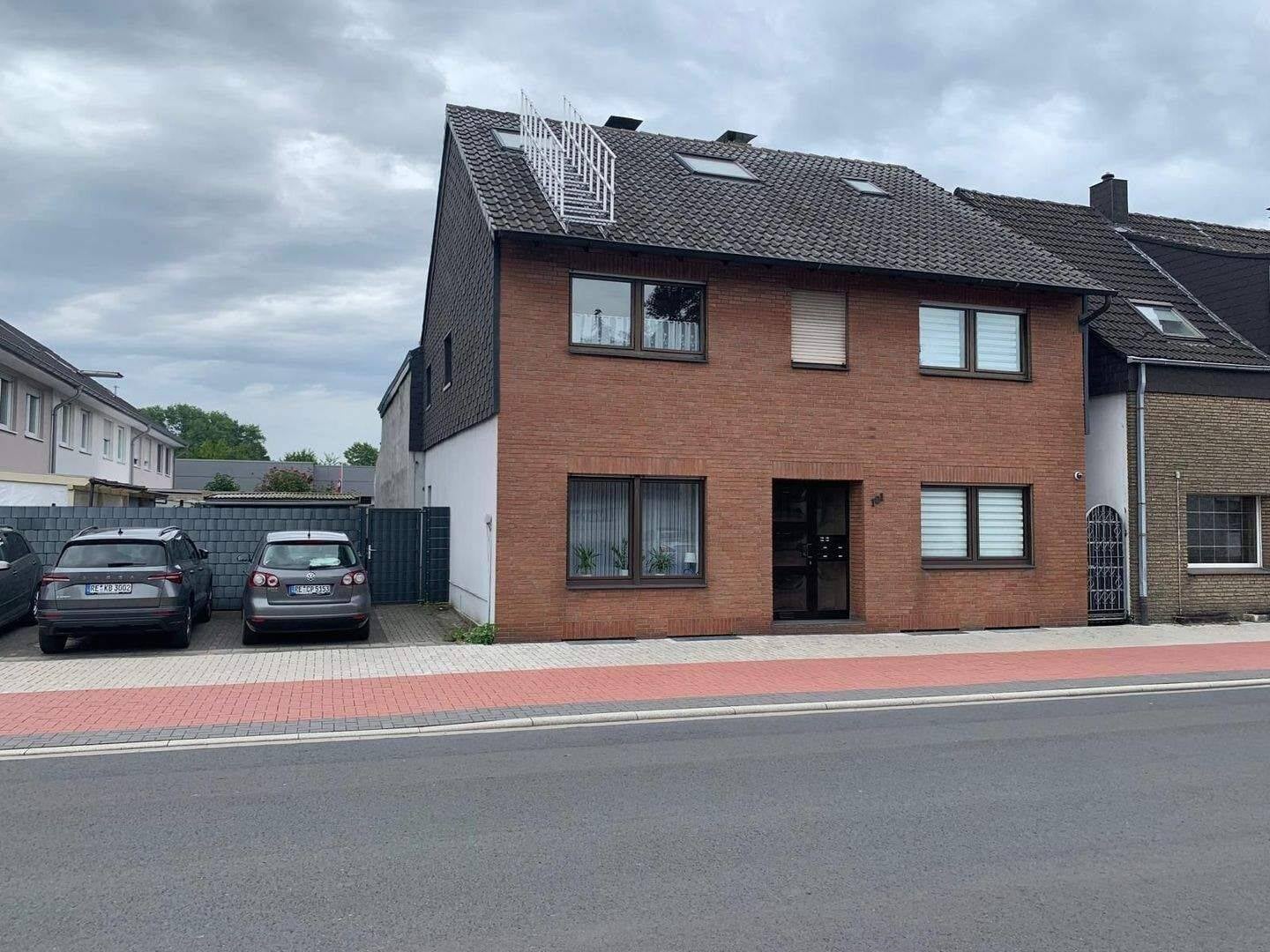Immobilie in Haltern am See - Interessantes Rendite - / Anlageobjekt: Mehrfamilienhaus mit 4 WE / Stadtlage / 540 Kaufgrundstück / 320 qm WFL / voll vermietet / Ausbaupotenzial  - Bild 1